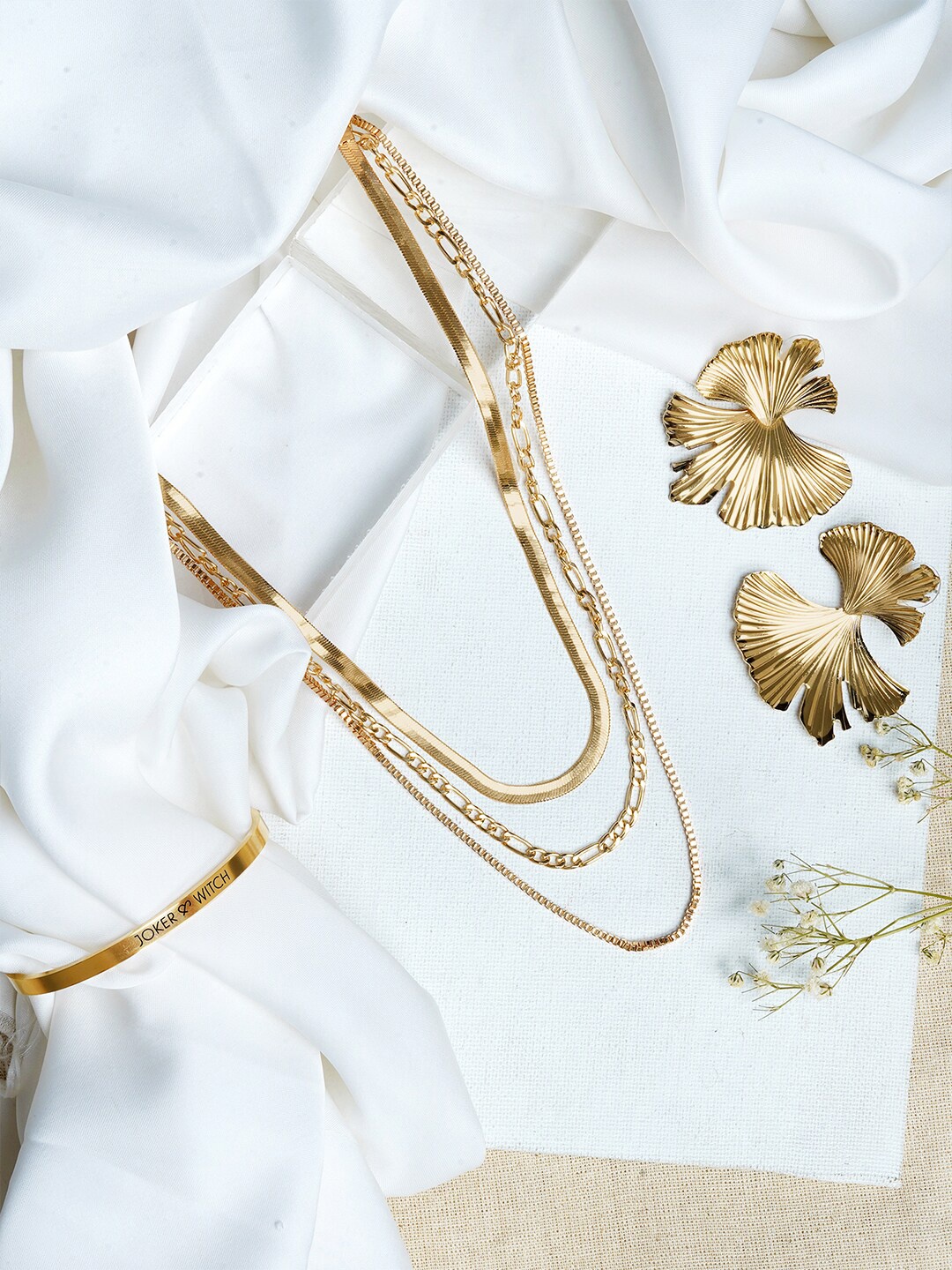 

JOKER & WITCH Gold-Plated Sahara Jewellery Set