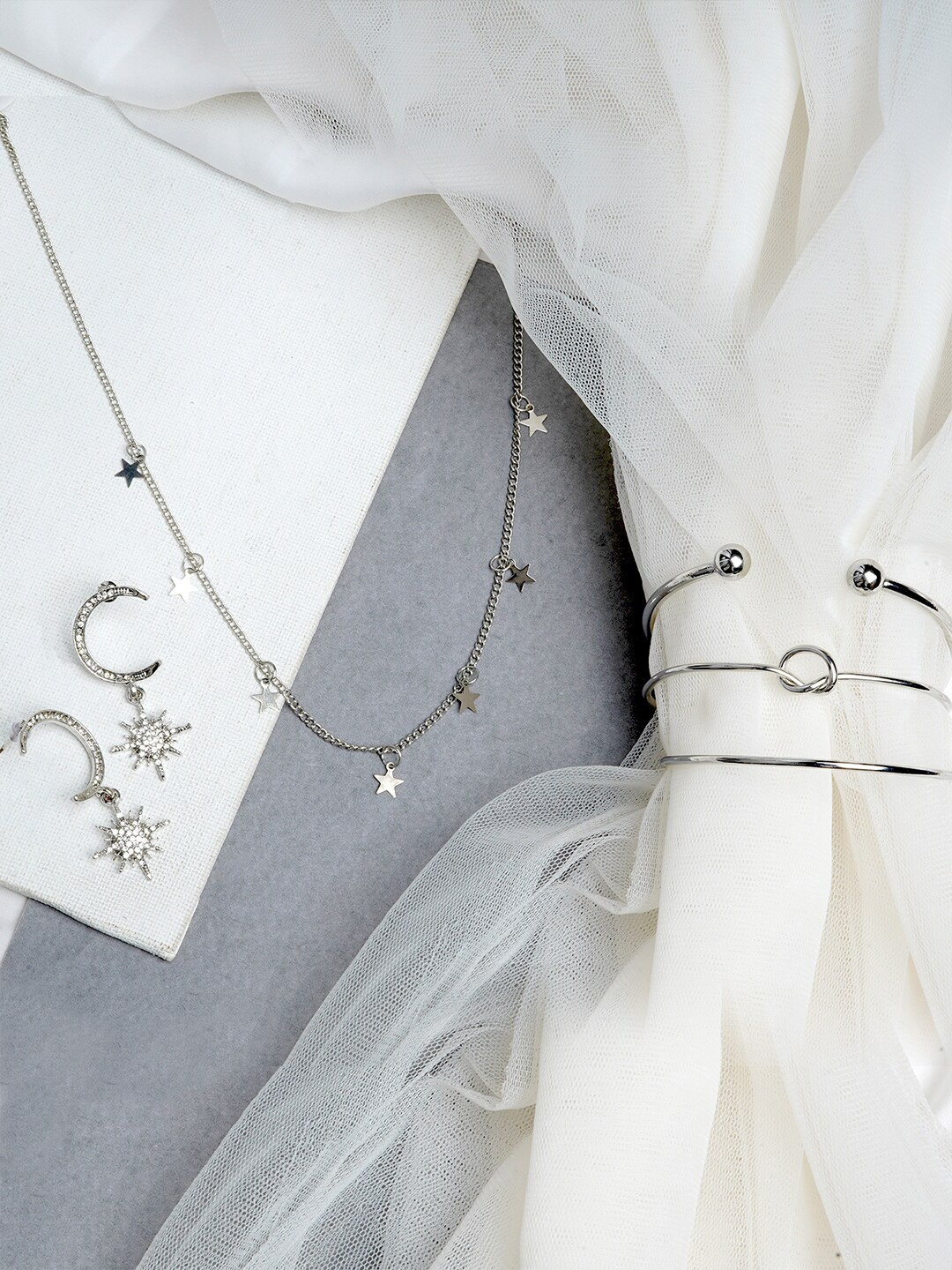 

JOKER & WITCH Silver-Plated & White Stone Studded Stella Jewellery Set