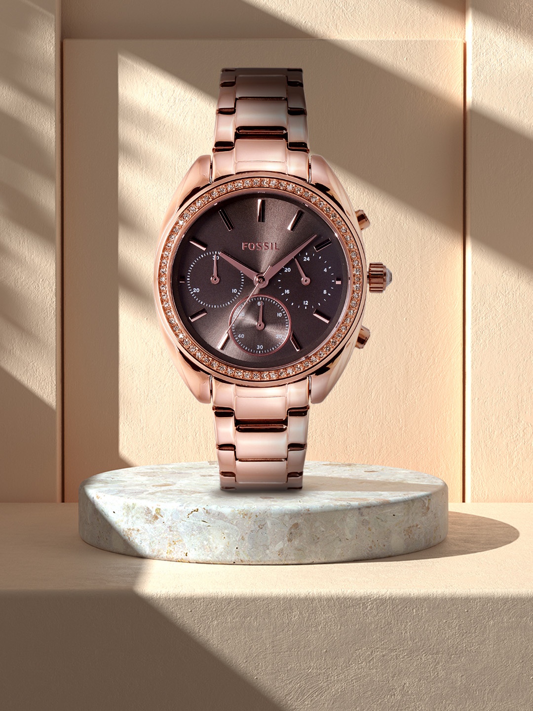 

Fossil Women Grey Embellished Analogue Watch BQ3659