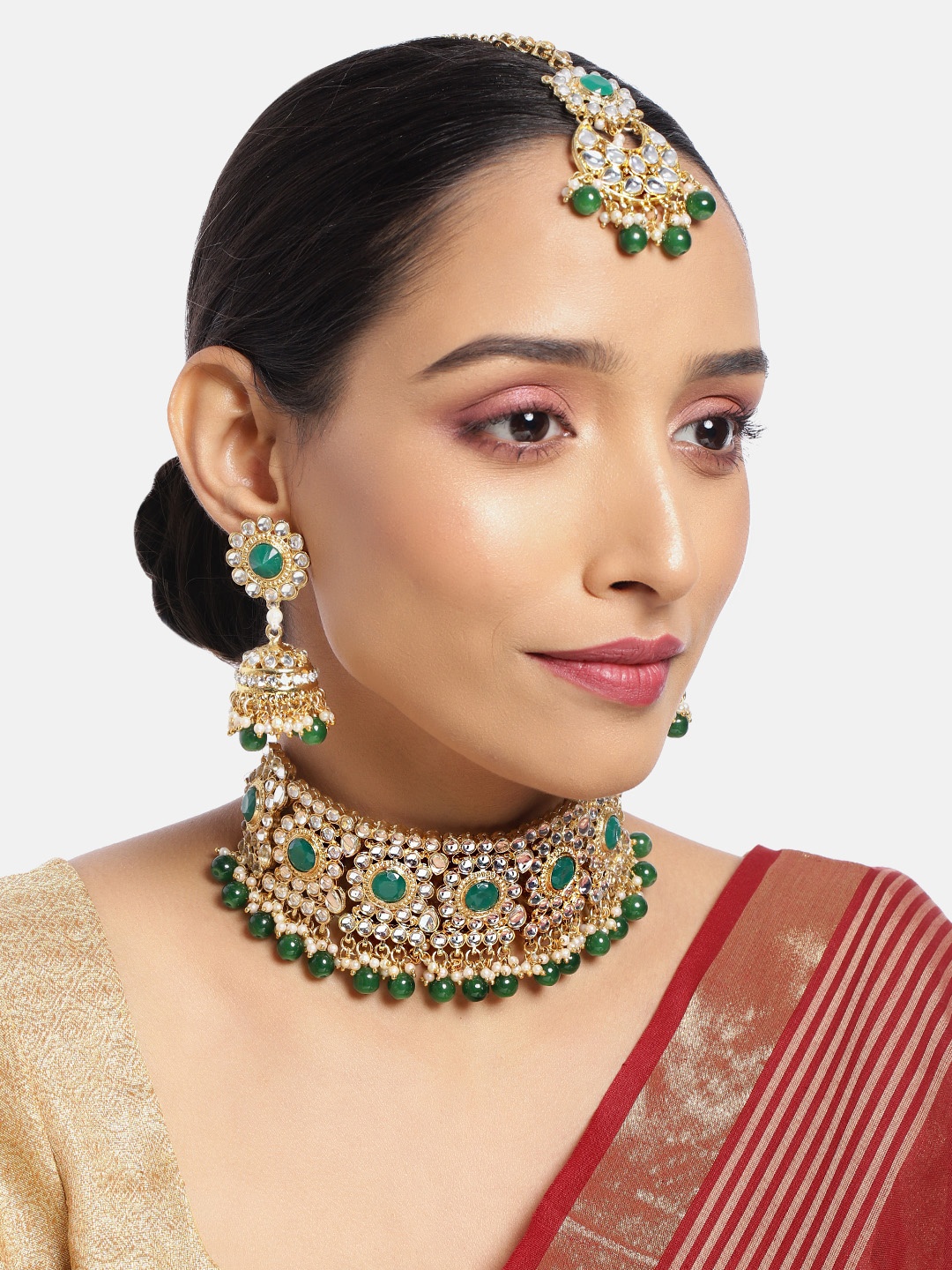 

ASMITTA JEWELLERY Women 18K Gold-Toned Kundan Beaded Necklace Set with Maang Tika