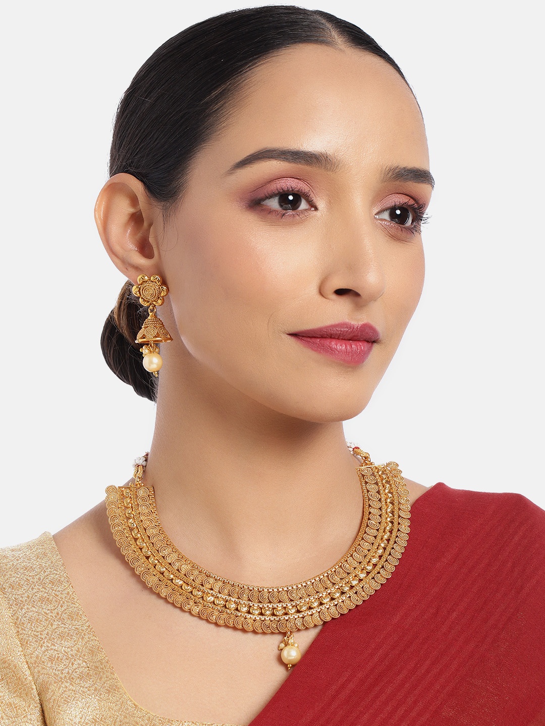 

ASMITTA JEWELLERY Traditional Gold Toned Choker Necklace Set