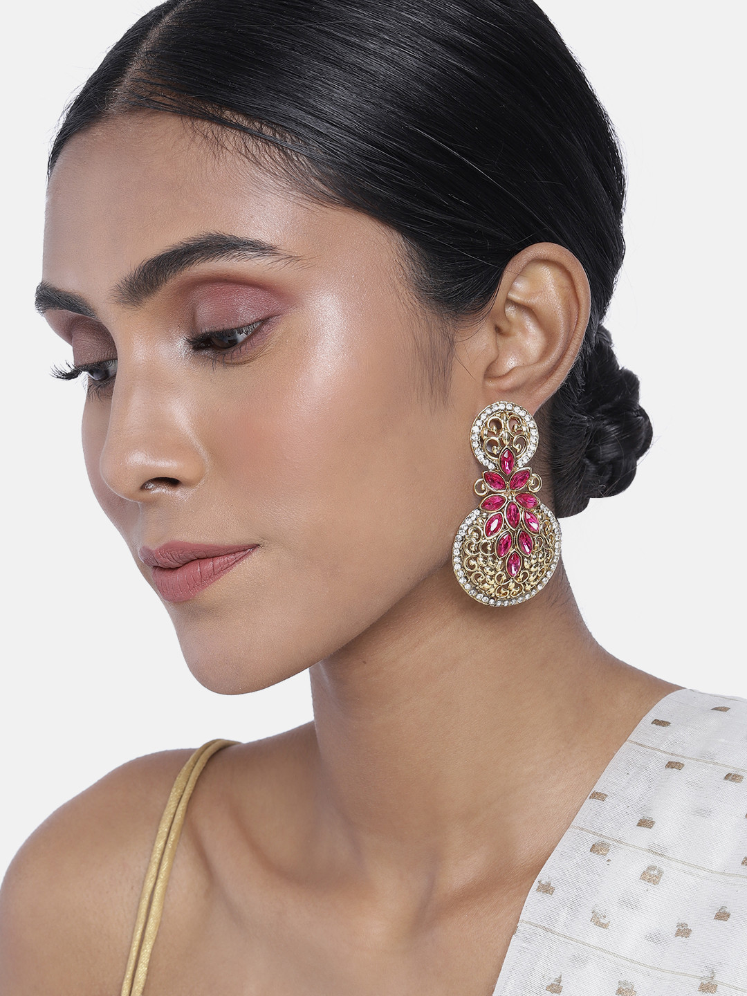 

ASMITTA JEWELLERY Gold-Toned & Pink Circular Drop Earrings