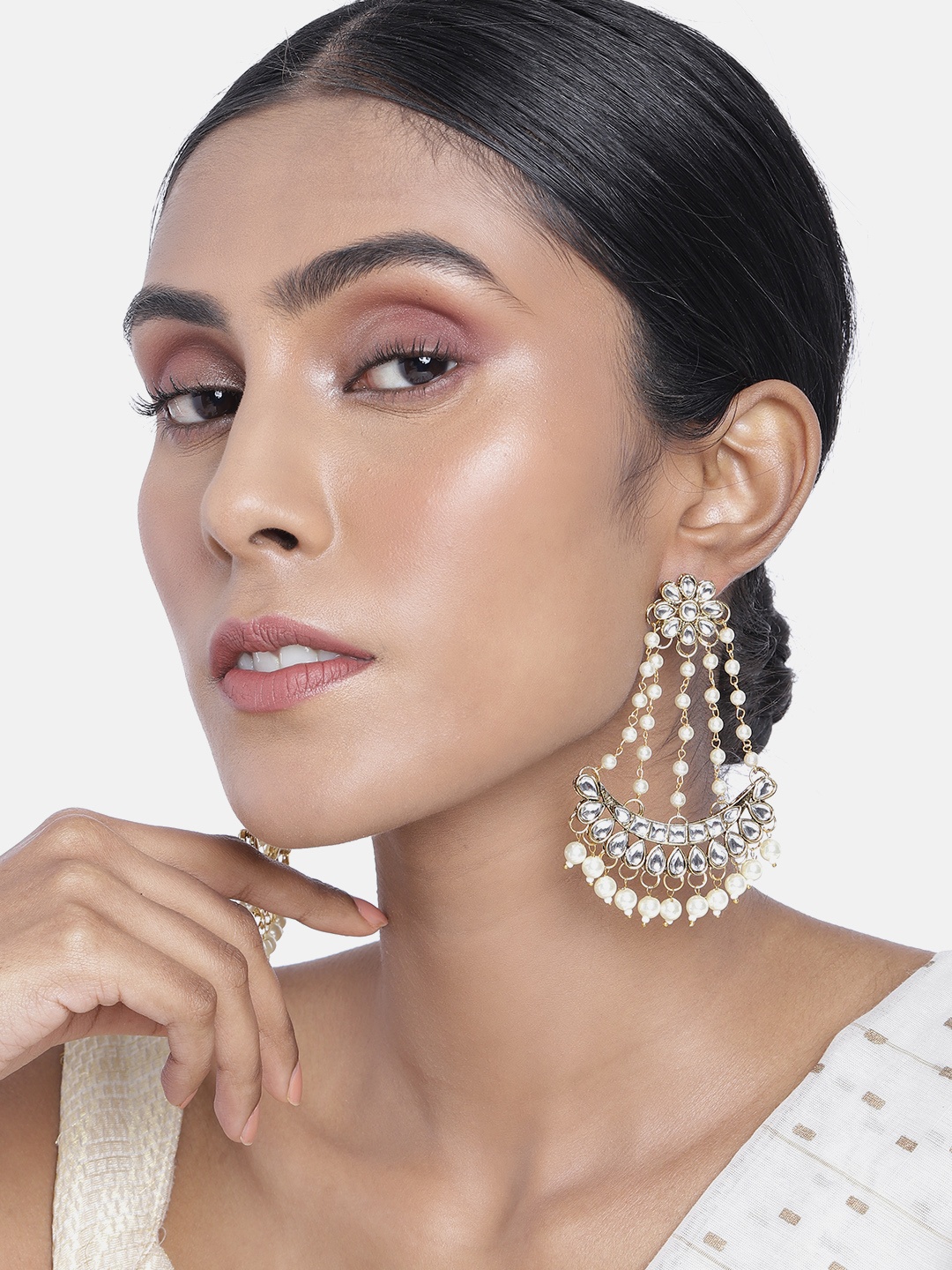 

ASMITTA JEWELLERY Gold-Toned & White Diamond Shaped Chandbalis Earrings