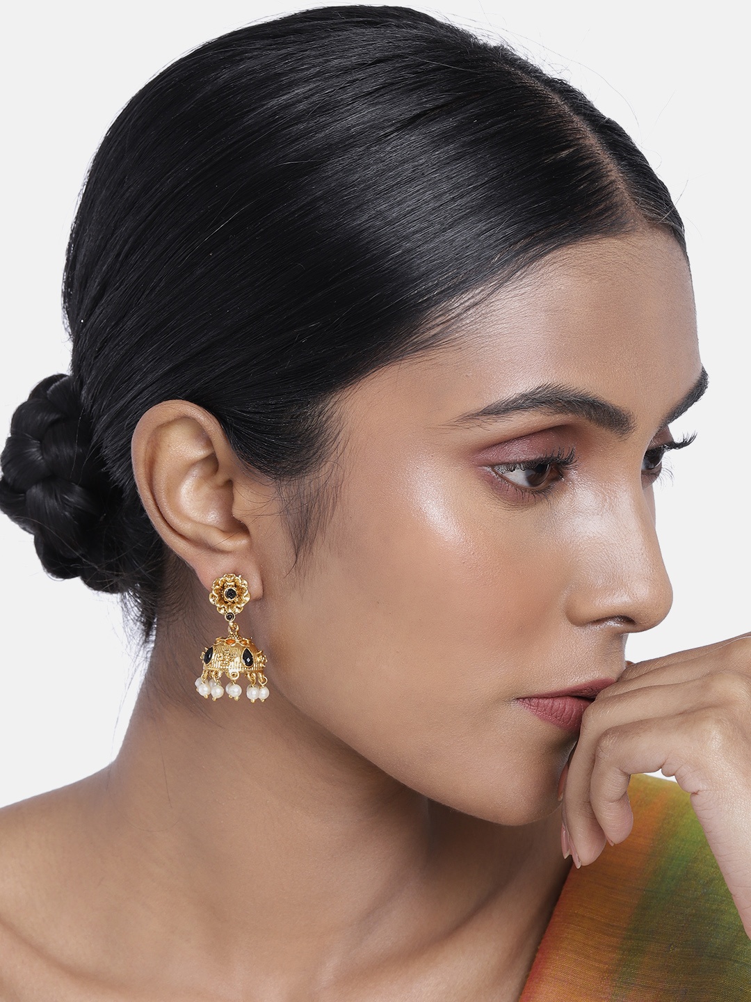 

ASMITTA JEWELLERY Gold-Toned & White Circular Jhumkas Earrings