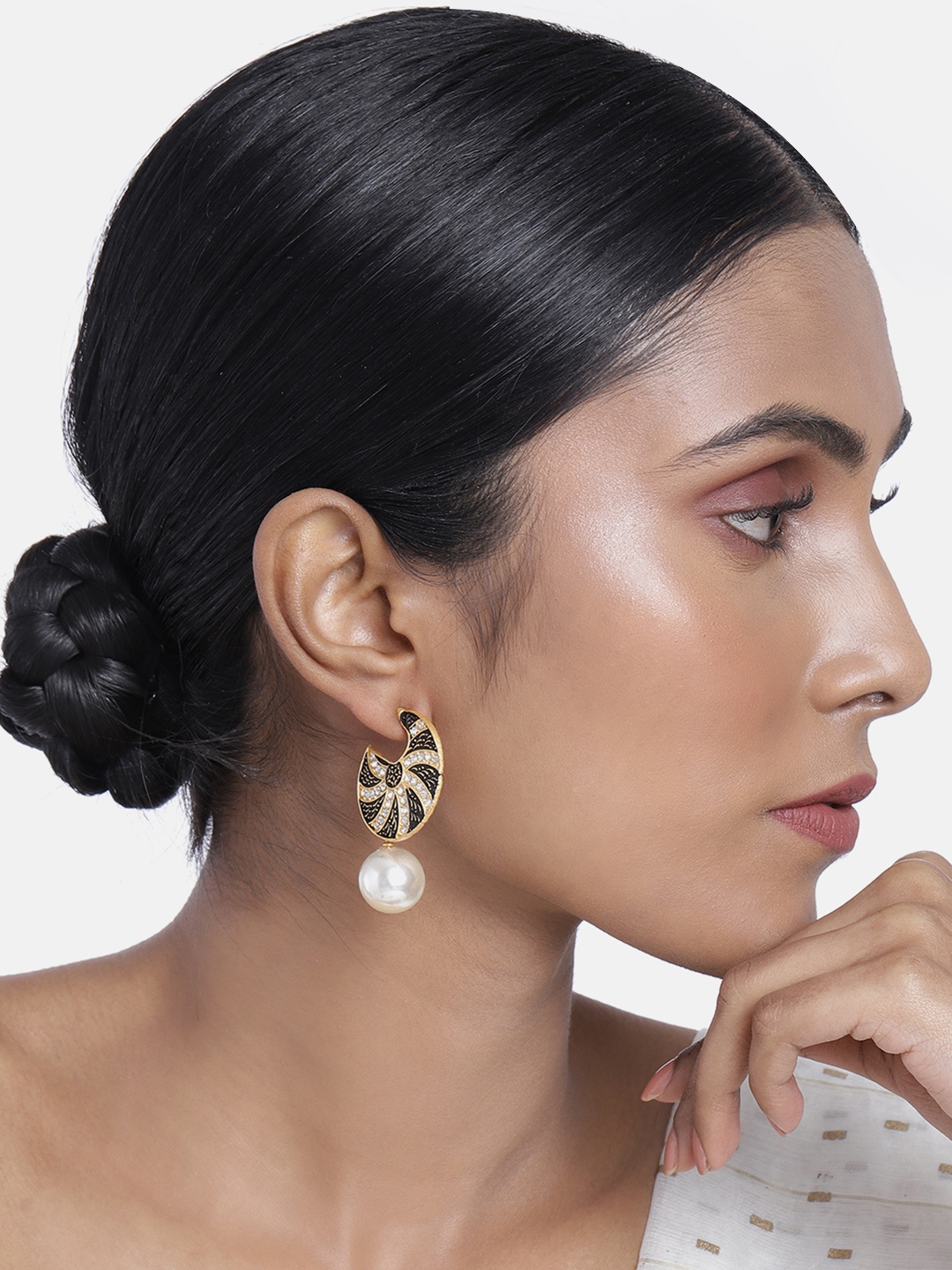 

ASMITTA JEWELLERY Gold-Plated White Classic Drop Earrings