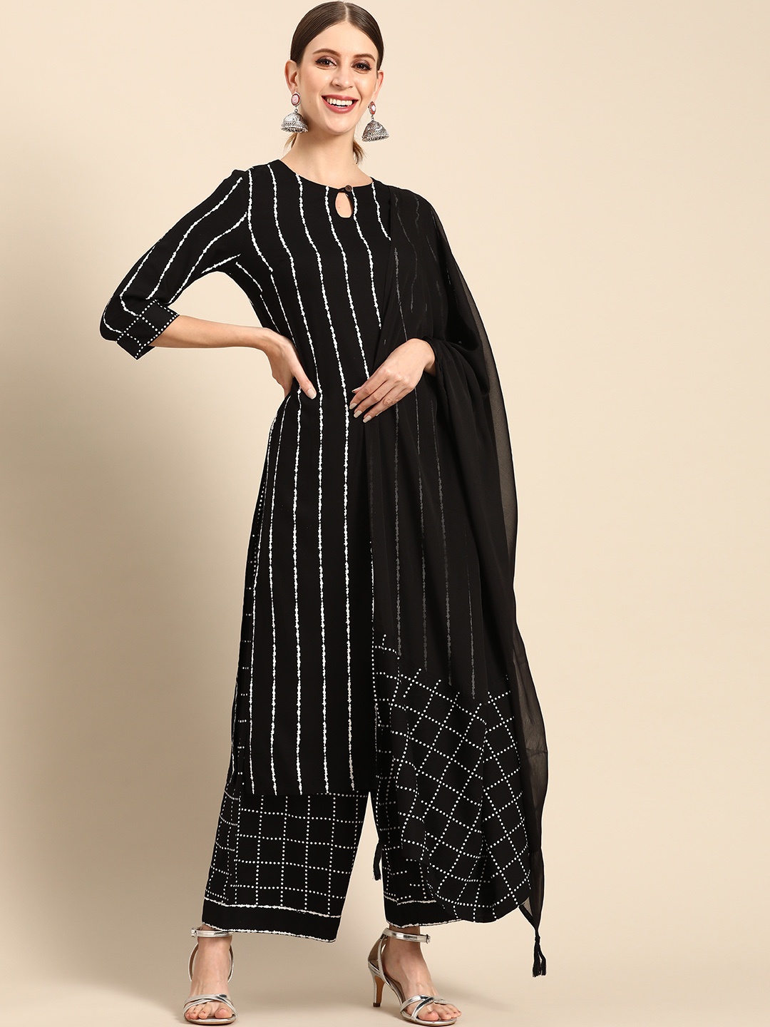 

Anouk Women Black & White Printed Regular Kurta with Palazzos & Dupatta