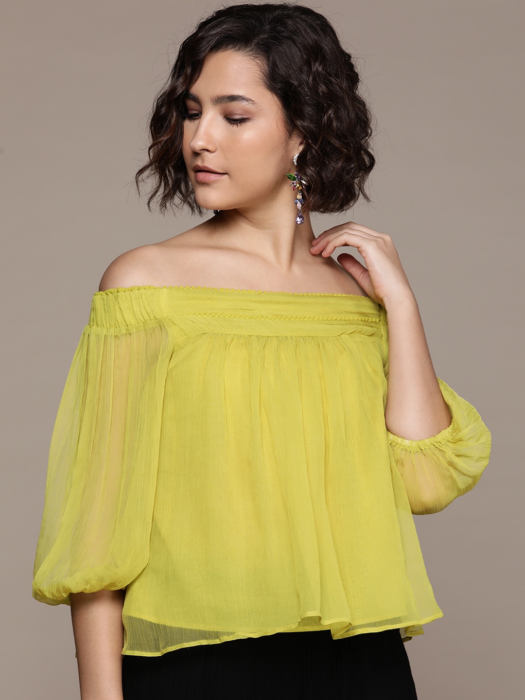 

Label Ritu Kumar Women Yellow Solid Off-Shoulder Bardot Top
