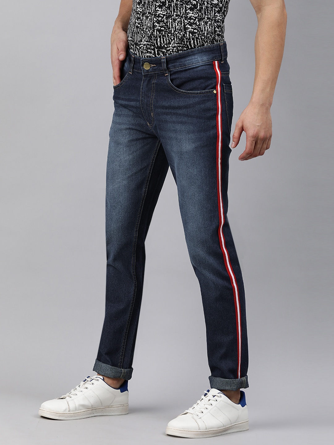 

Urbano Fashion Men Blue Slim Fit Light Fade Stretchable Jeans