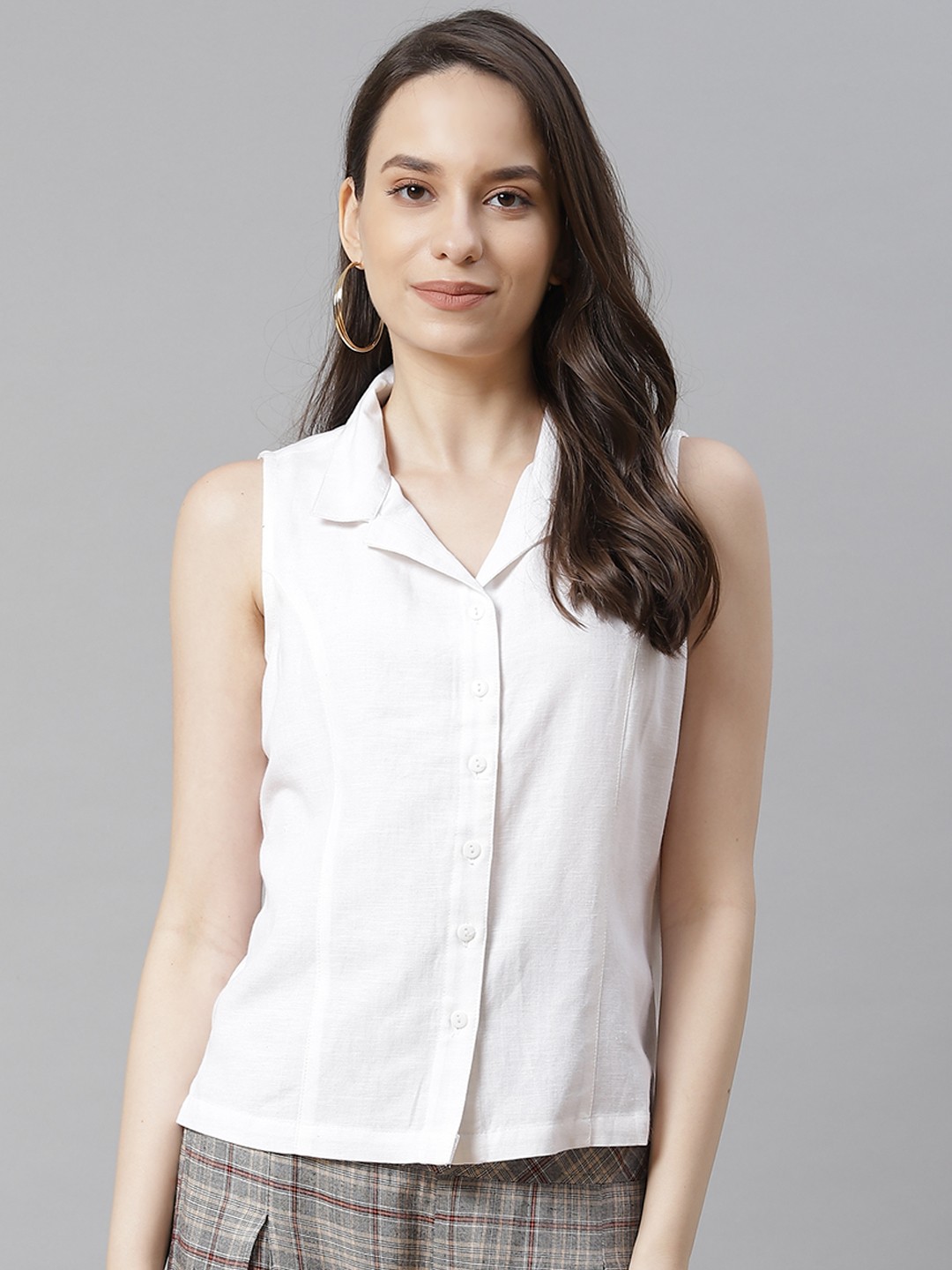 

Ayaany Women White Solid Cotton Casual Shirt