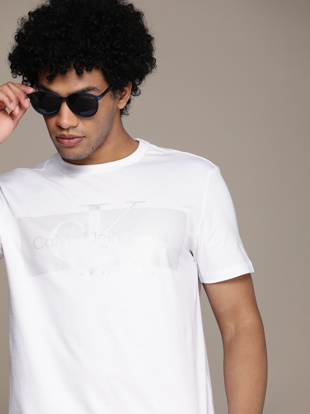 

Calvin Klein Jeans Men White Brand Logo Printed T-shirt