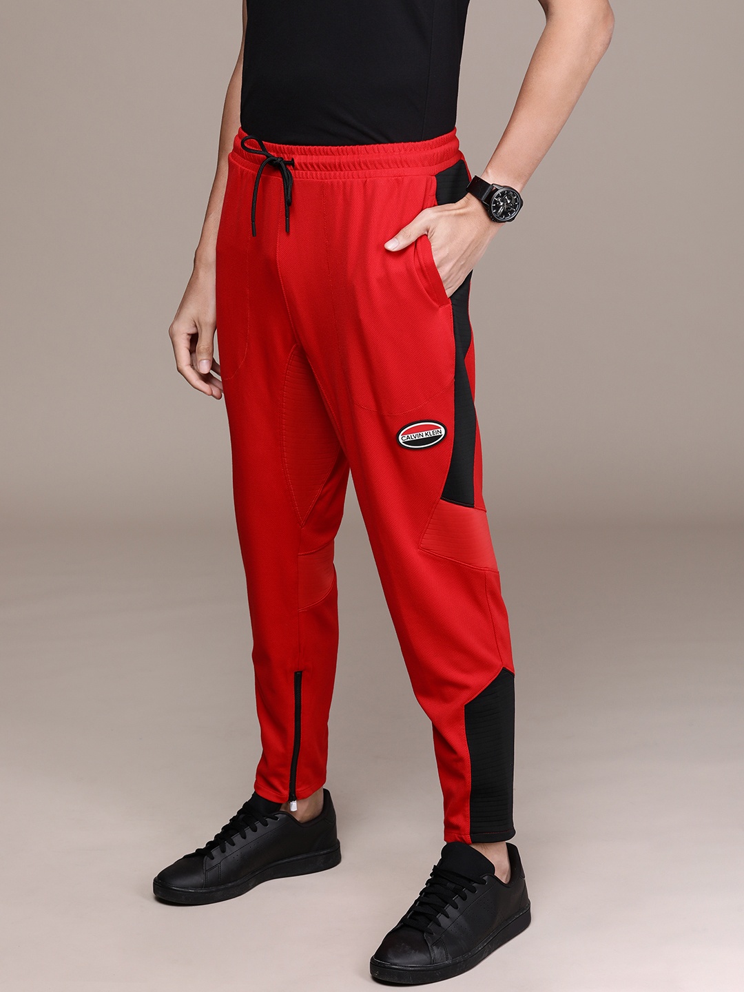 

Calvin Klein Jeans Men Red & Black Colorblocked Regular Fit Joggers