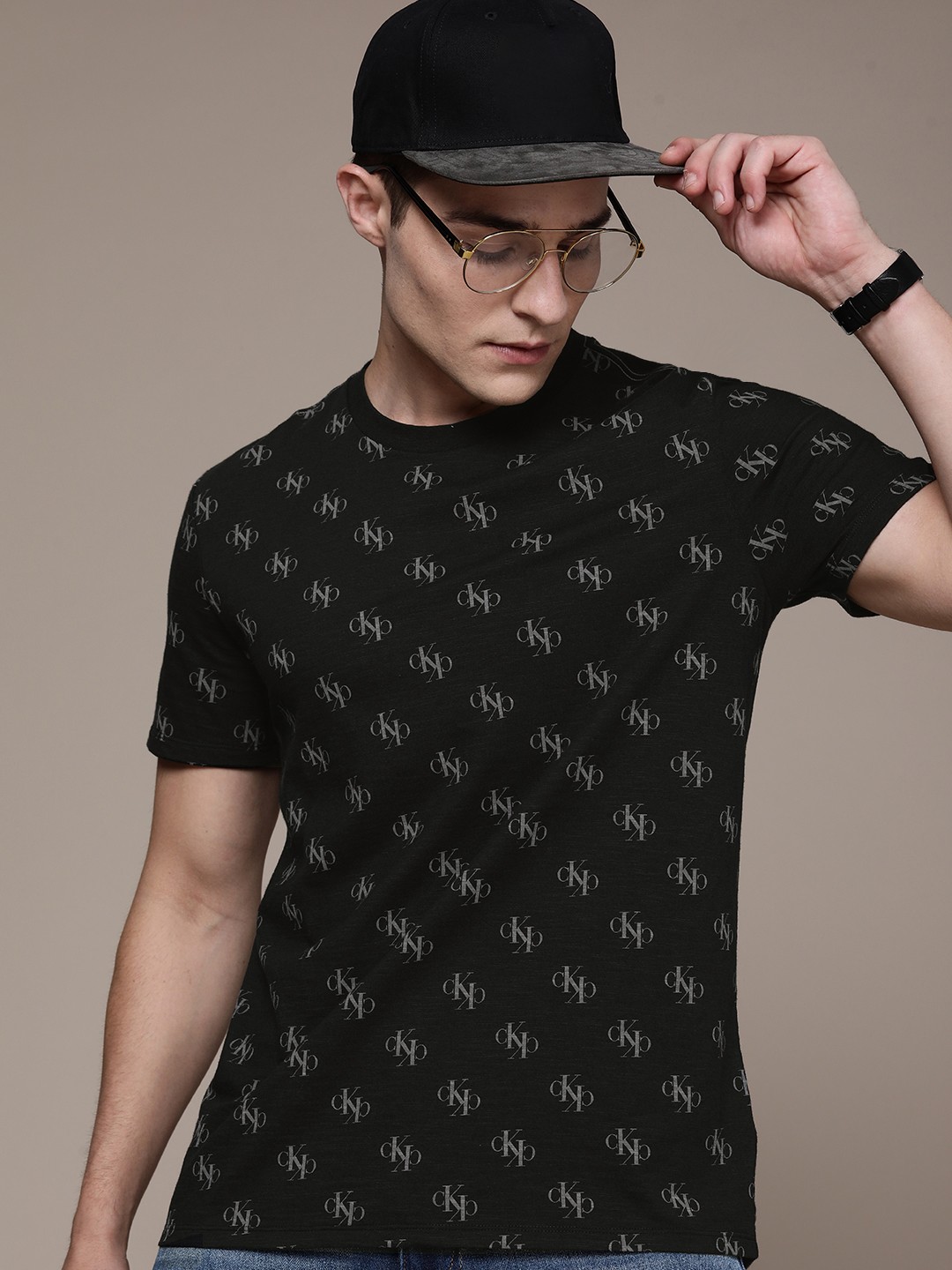 

Calvin Klein Jeans Men Black Brand Logo Printed Round Neck Pure Cotton T-shirt