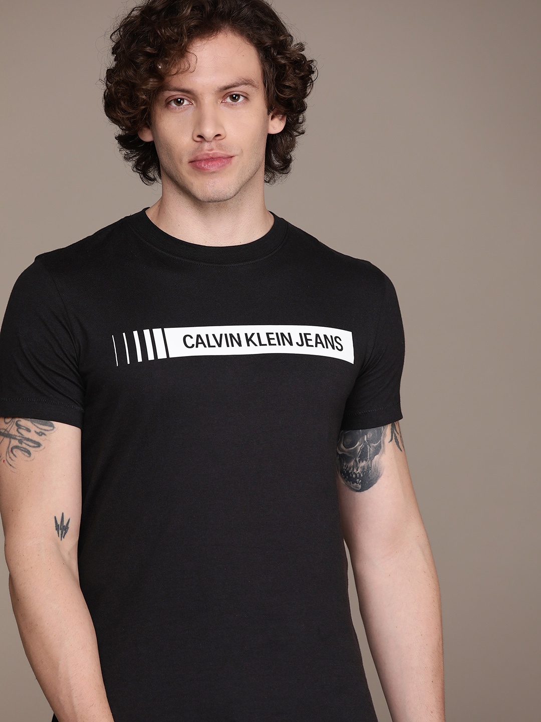 

Calvin Klein Jeans Men Black Pure Cotton Brand Logo Print T-shirt