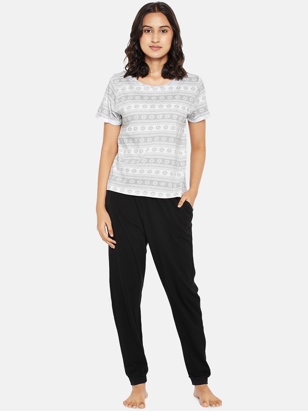

People Women Black & Grey Printed T-Shirt & Pyjama Night suit