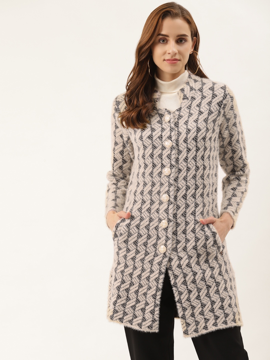 

Duke Women Pink & Black Woollen Chevron Patterned Longline Cardigan