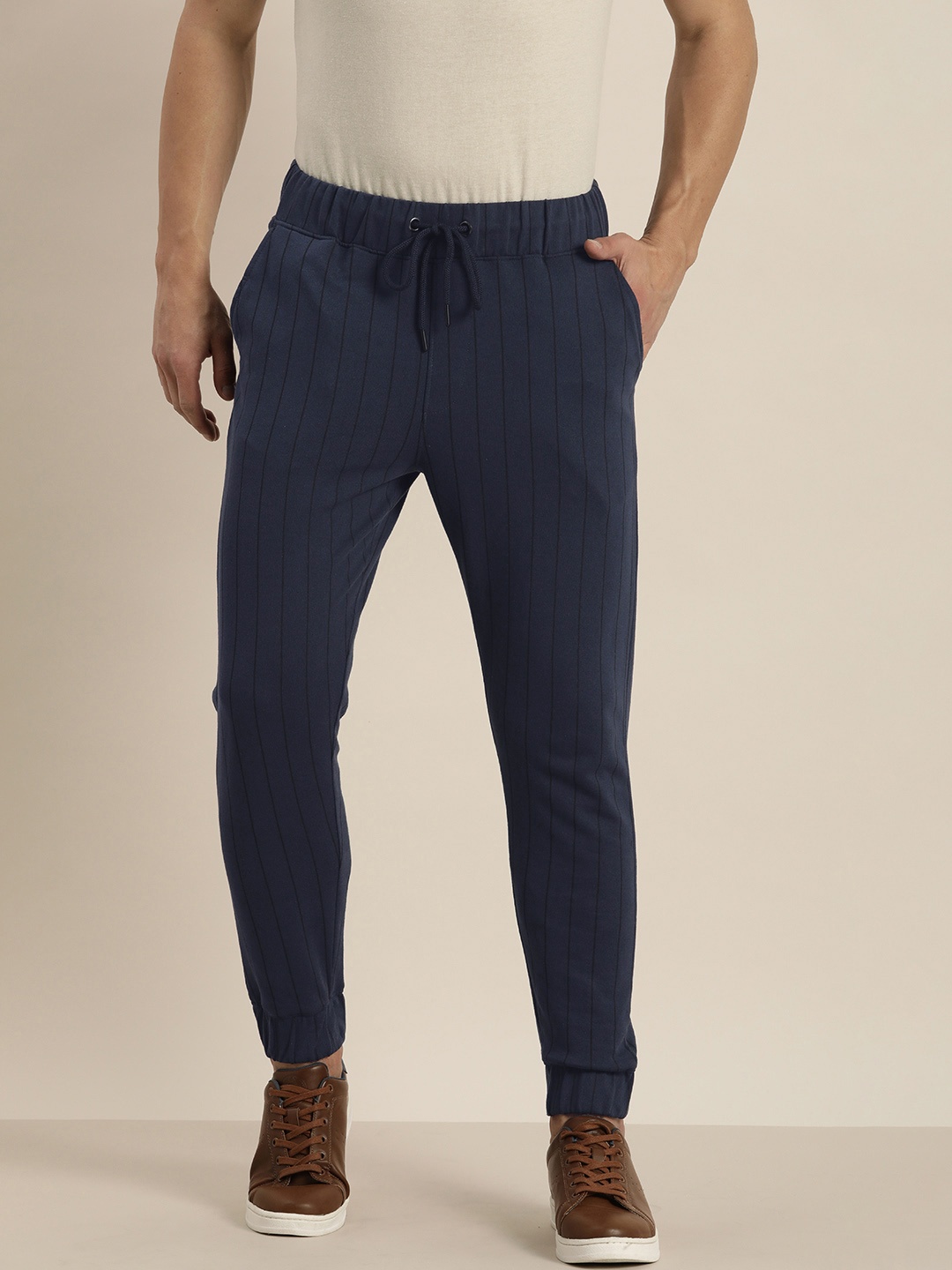 

Invictus Indoor Men Navy Blue & Black Striped Knitted Joggers