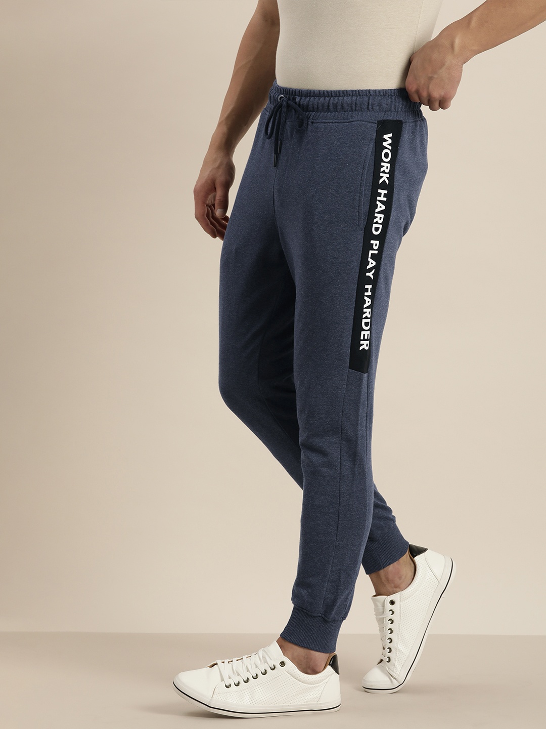 

Invictus Indoor Men Blue Melange Solid Knitted Joggers with Side Print
