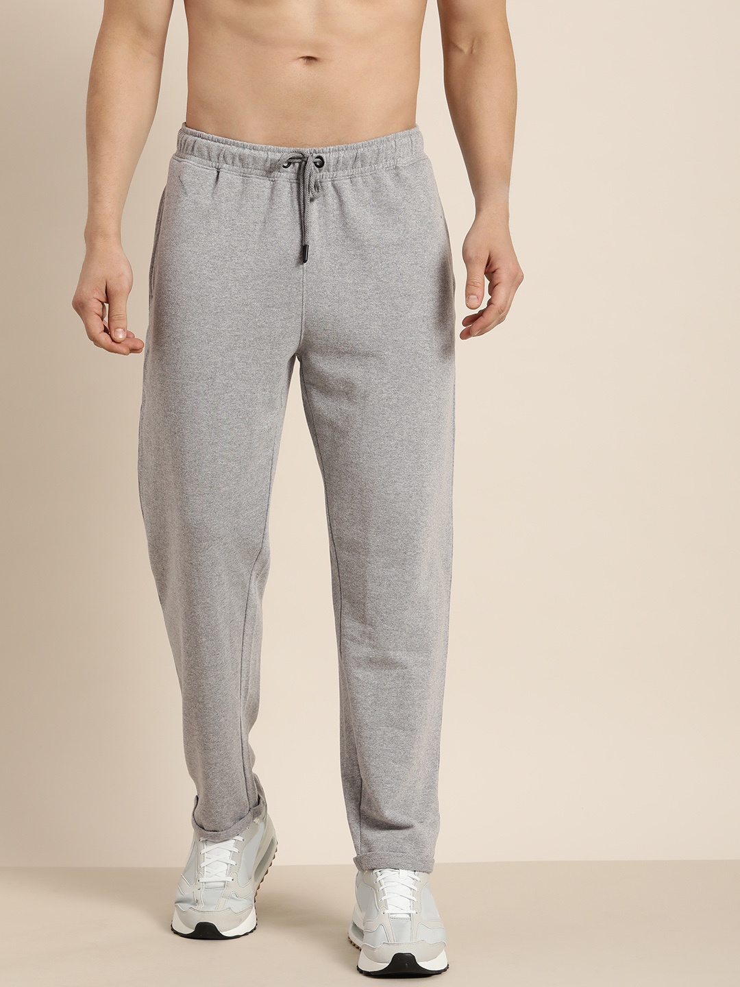 

Invictus Indoor Men Grey Melange Solid Trousers