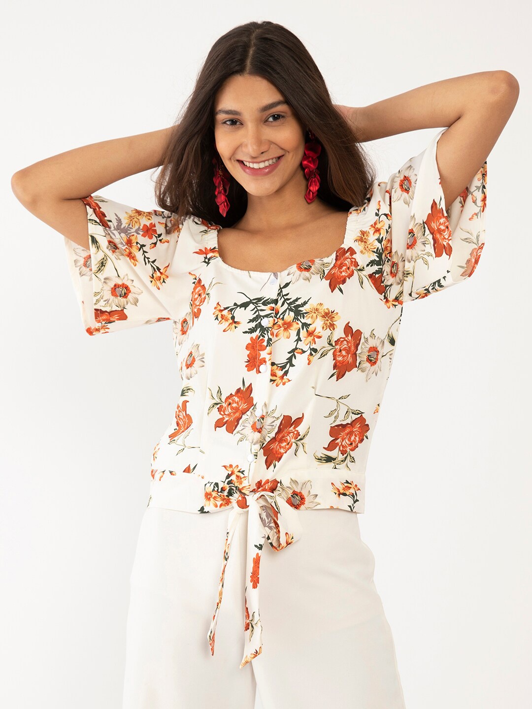 

Zink London White Floral Regular Top