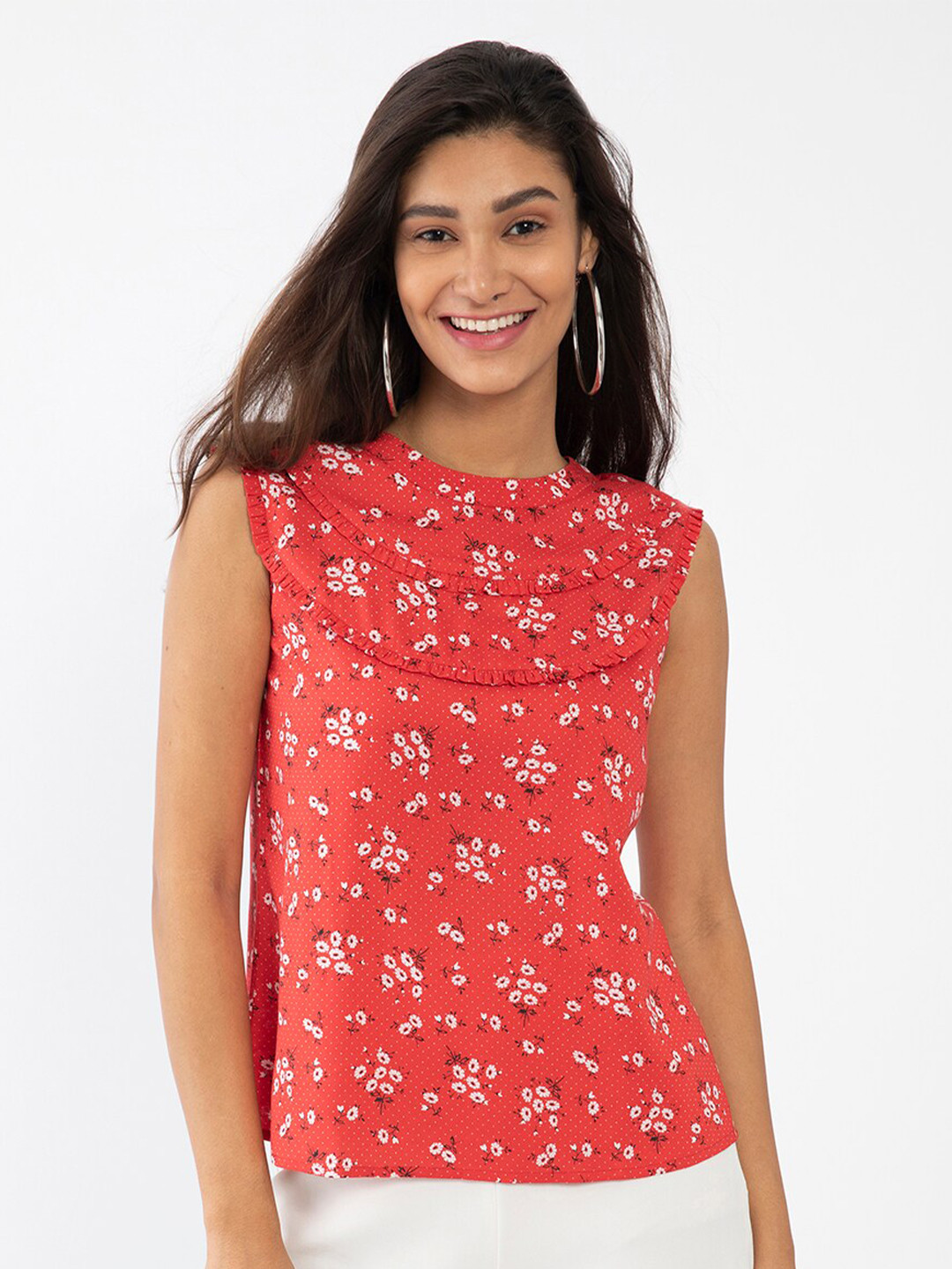 

Zink London Red Floral Regular Top