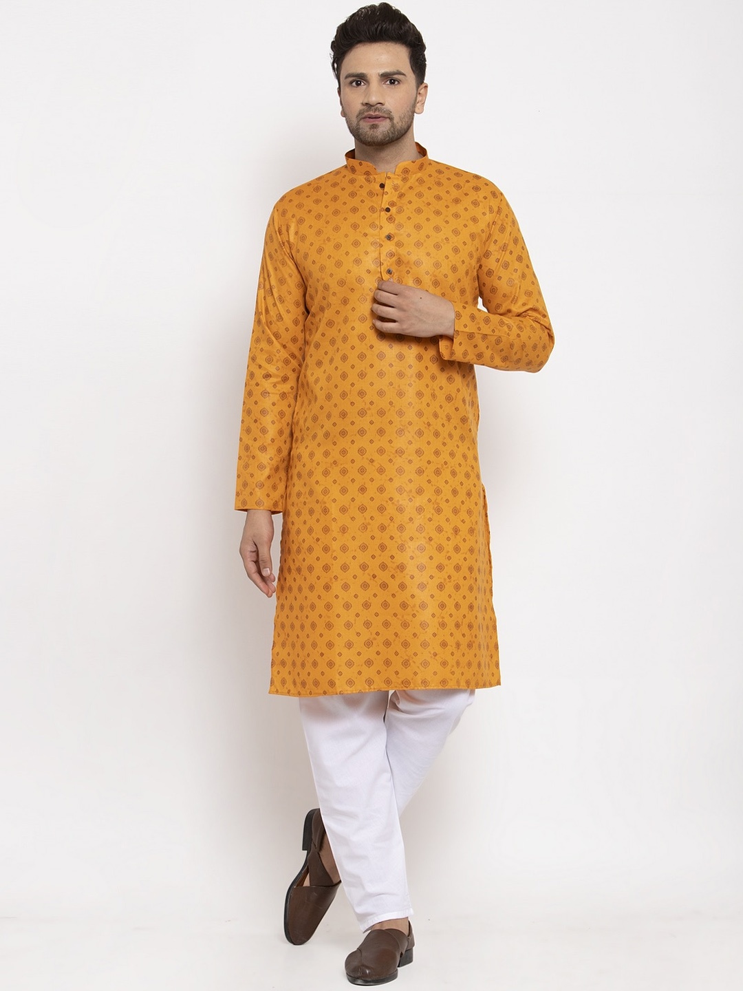 

KRAFT INDIA Men Mustard & Brown Ethnic Motifs Printed Regular Kurta With Pyjamas