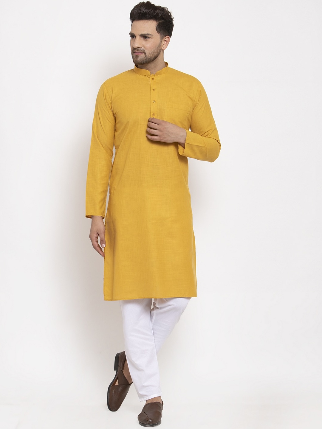 

KRAFT INDIA Men Mustard & White Solid Cotton Blend Regular Kurta With Pyjamas