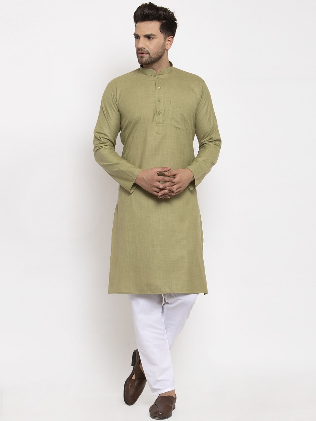 

KRAFT INDIA Men Green & White Solid Cotton Blend Regular Kurta With Pyjamas