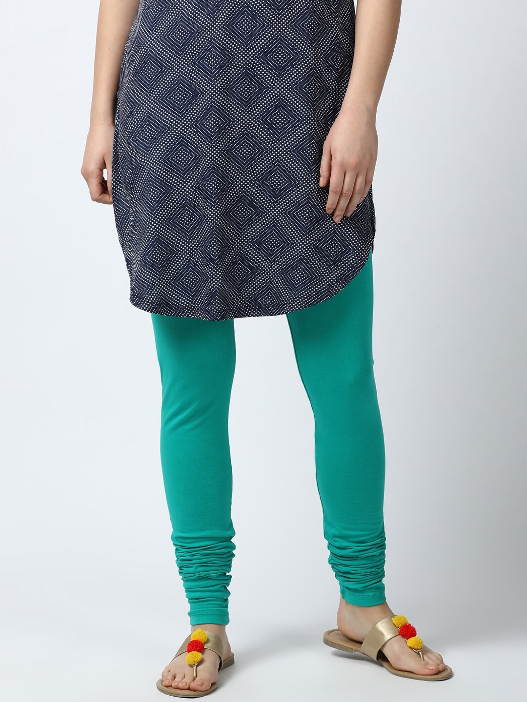 

GOLDSTROMS Women Sea Green Solid Cotton Churidar-Length Leggings