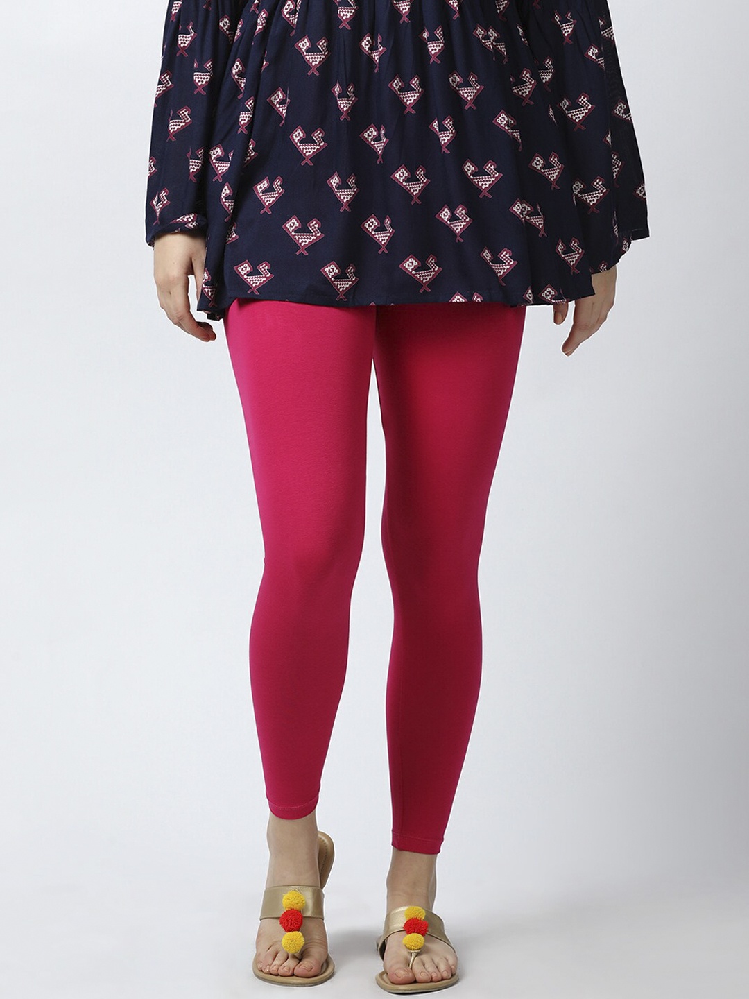 

GOLDSTROMS Women Fuchsia Solid Cotton Ankle-Length Leggings