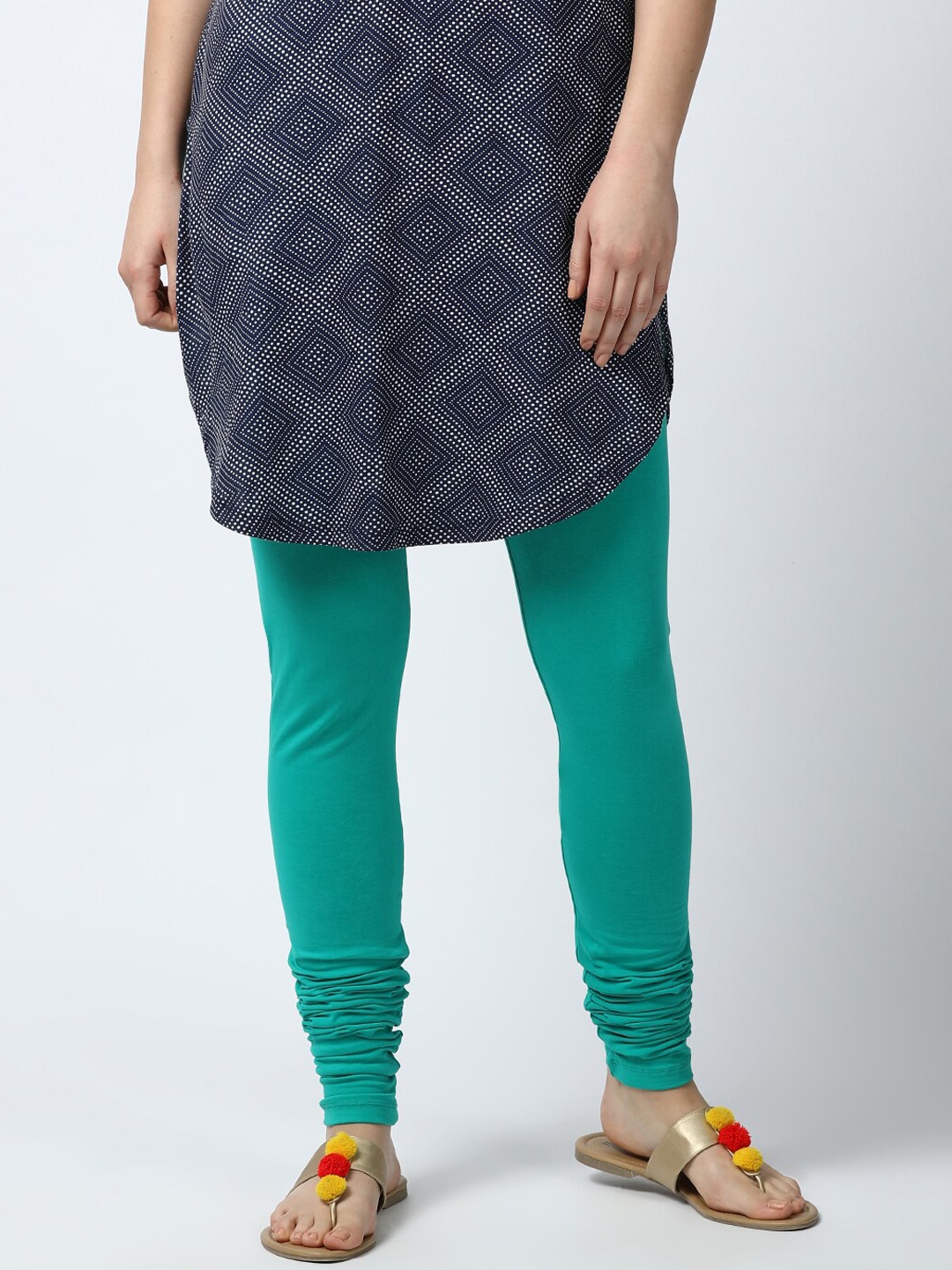 

GOLDSTROMS Women Sea Green Solid Cotton Churidar-Length Leggings