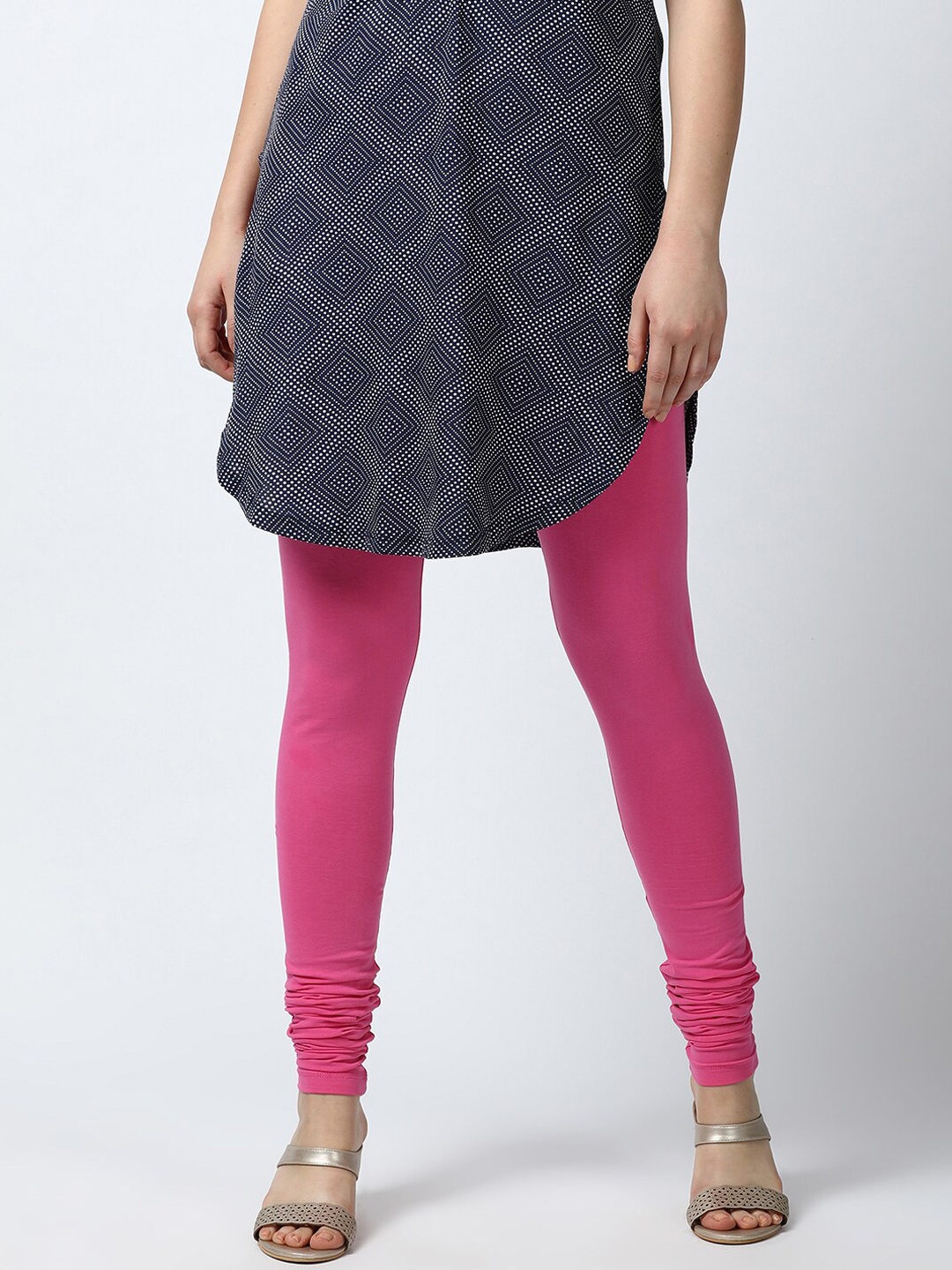 

GOLDSTROMS Women Fuchsia Solid Cotton Churidar-Length Leggings