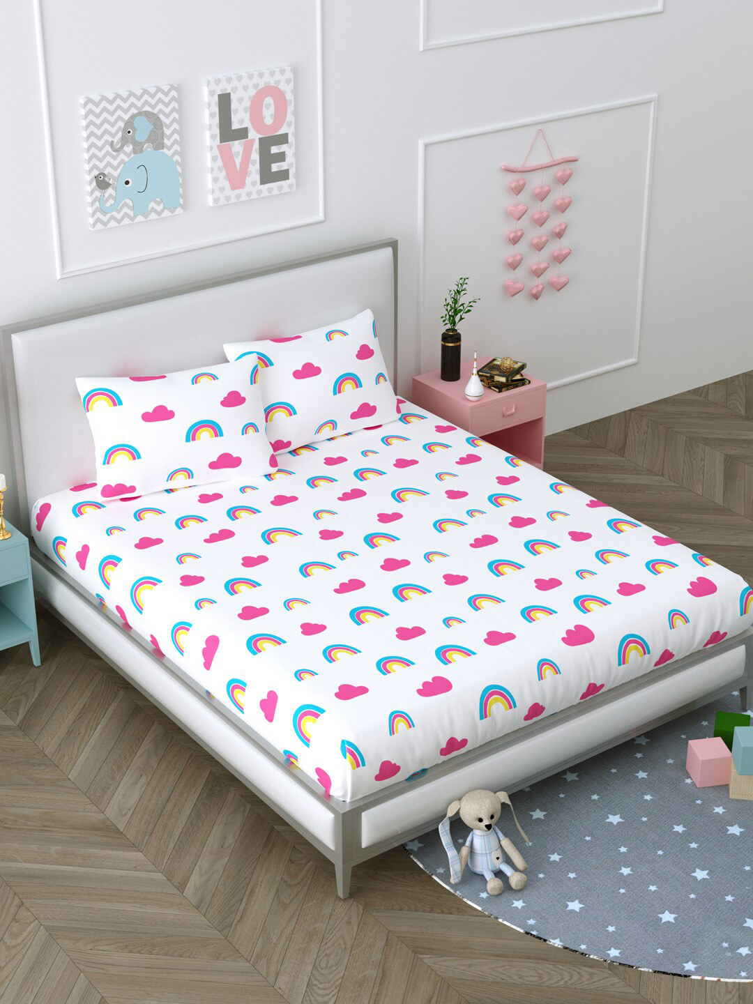 

LIVING ROOTS White & Pink 180 TC Cotton King Bedsheet with 2 Pillow Covers