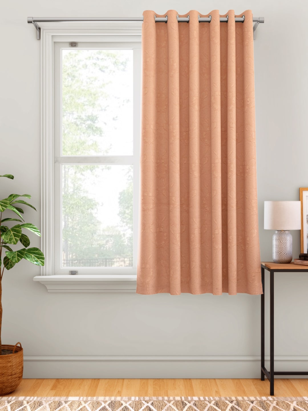 

Aura Peach-Coloured Floral Patterned Window Curtain