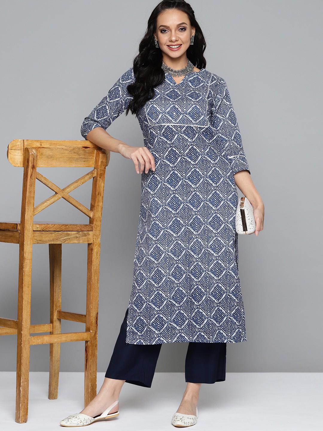 

HERE&NOW Women Navy Blue & Off White Pure Cotton Ethnic Motifs Printed Gotta Patti Kurta