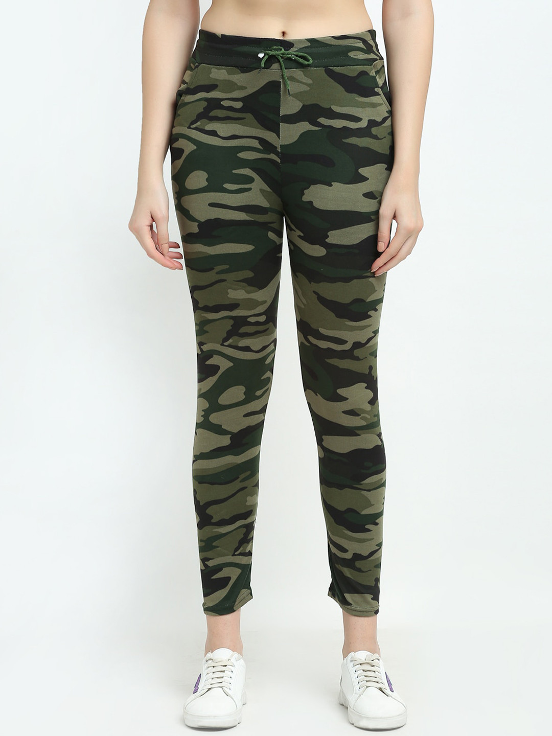 

TAG 7 Women Green & Brown Camouflage Printed Trousers