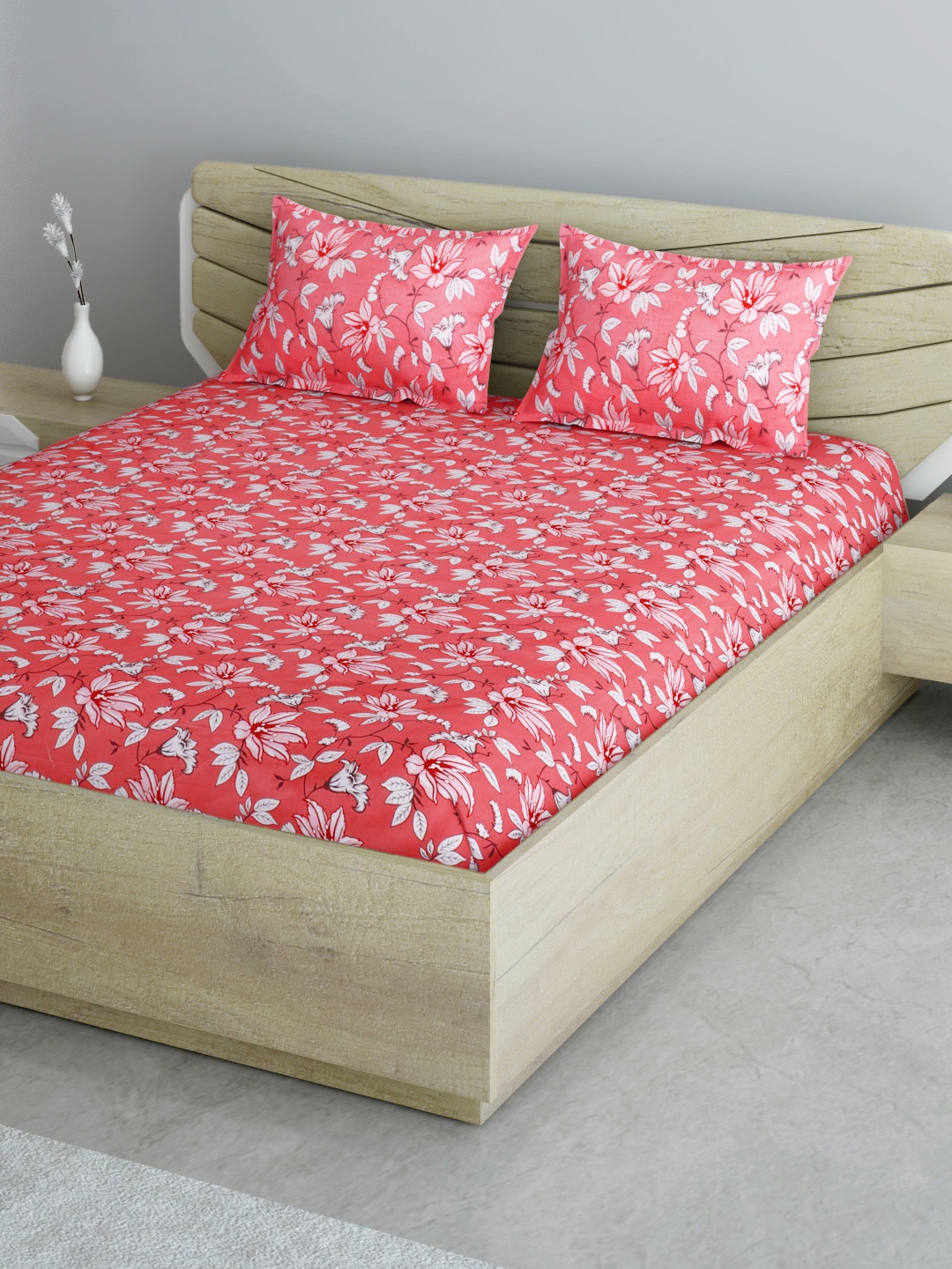 

Aura Pink & White Pure Cotton Floral 120 GSM Queen Bedsheet with 2 Pillow Covers