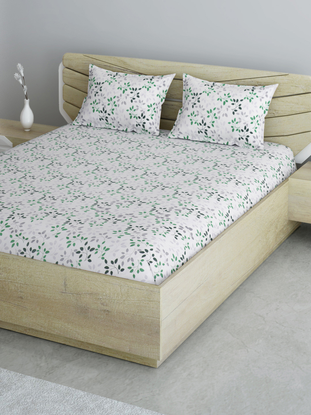 

Aura White & Green Cotton Floral Print 144 TC 120 GSM Queen Bedsheet with 2 Pillow Covers
