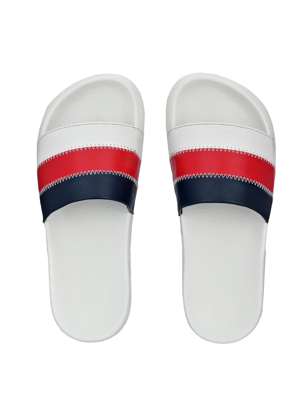 

BUCIK Men White & Navy Blue Colourblocked Sliders