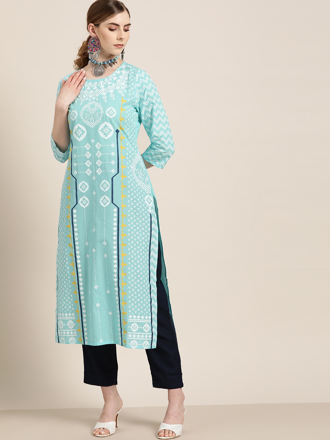 

Moda Rapido Women Blue & White Pure Cotton Printed Kurta