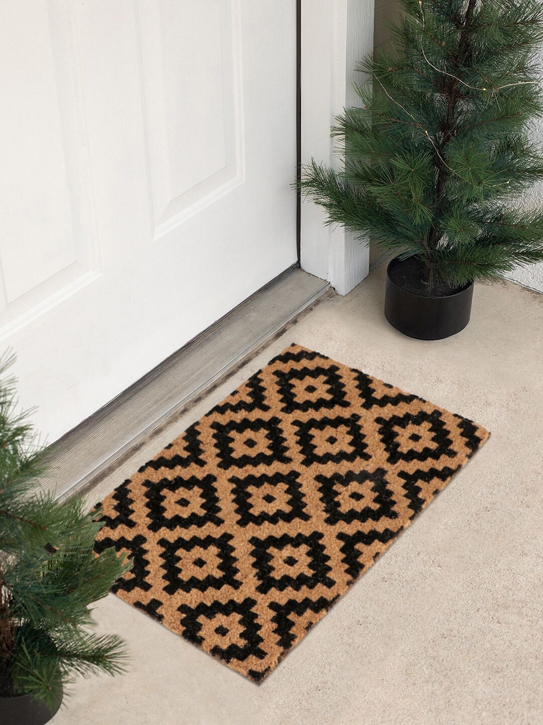 

HomeStorie Brown & Black Printed Natural Coconut Coir Anti-Skid Door Mat