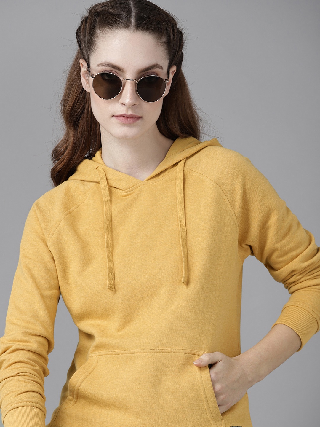 Roadster Women Mustard Yellow Solid Hooded Sweatshirt