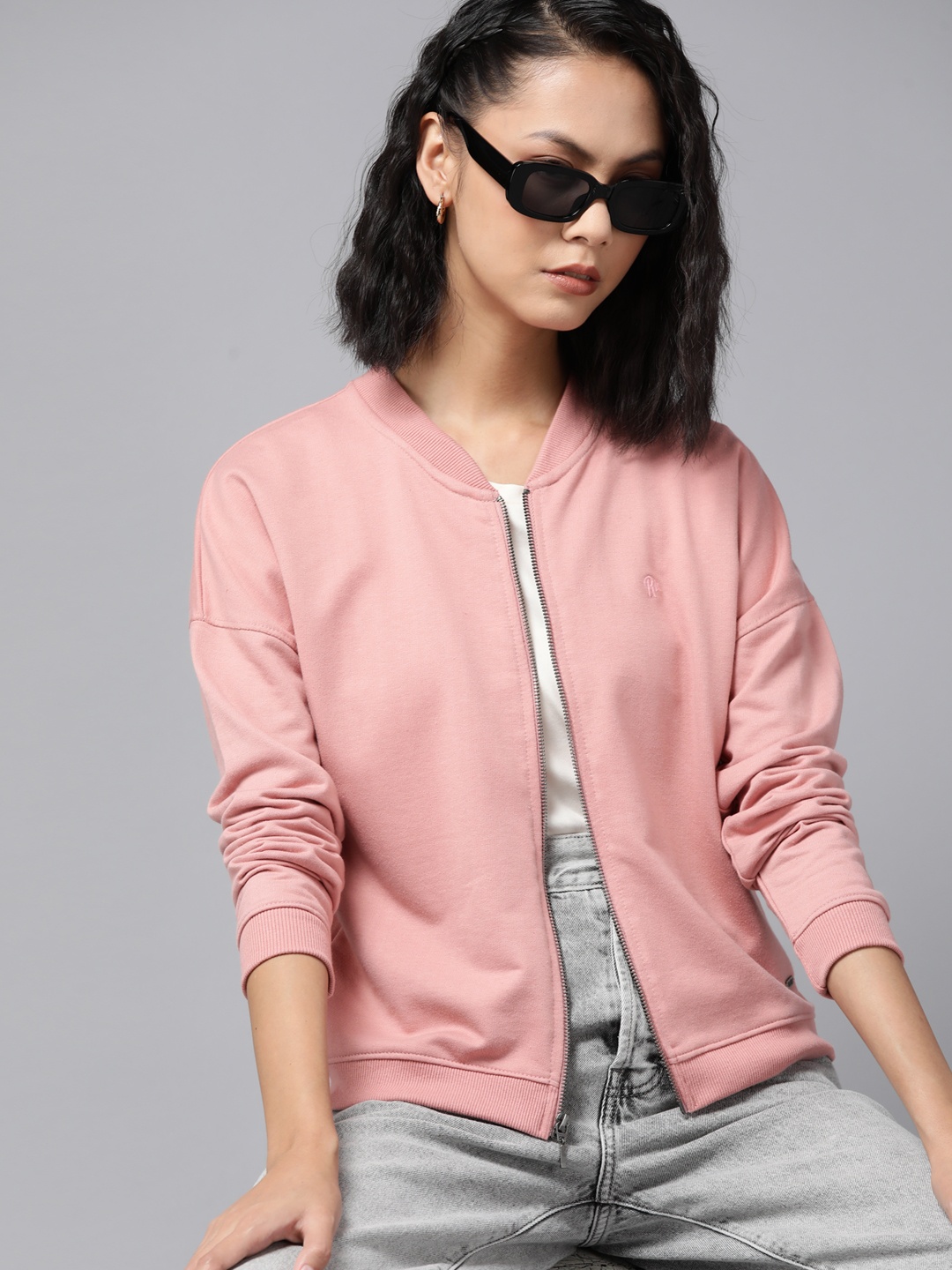 

The Roadster Lifestyle Co. Women Dusty Pink Solid Knitted Sweatshirt