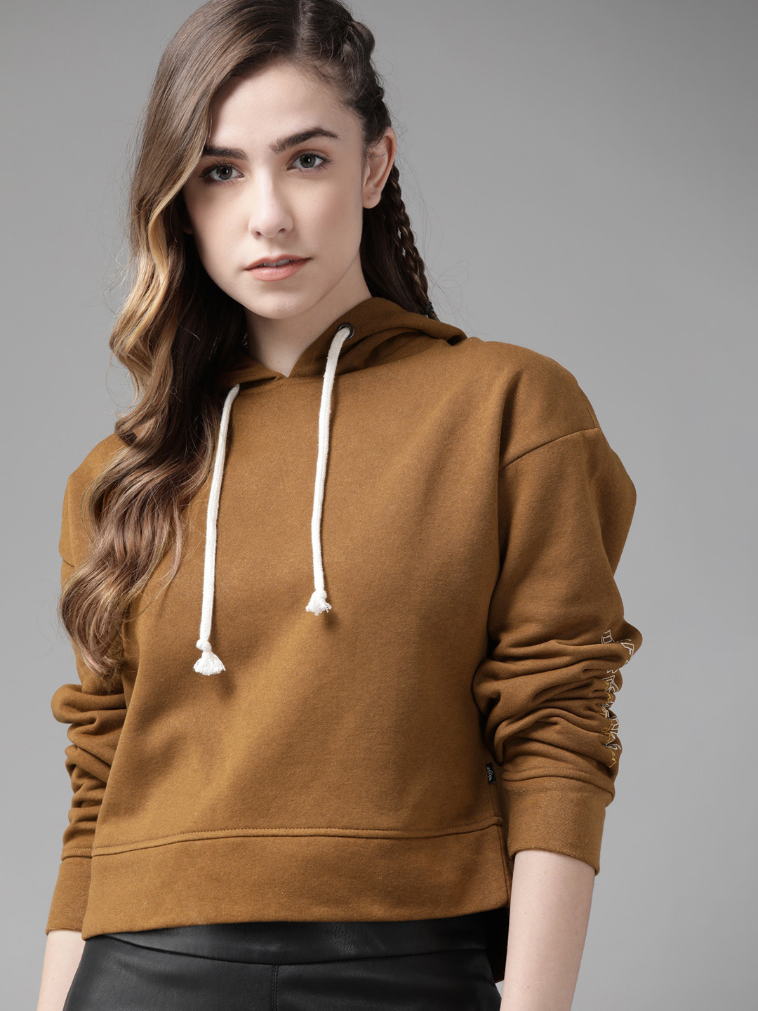 

Roadster Women Brown Solid Hooded Drop-Shoulder Sweatshirt