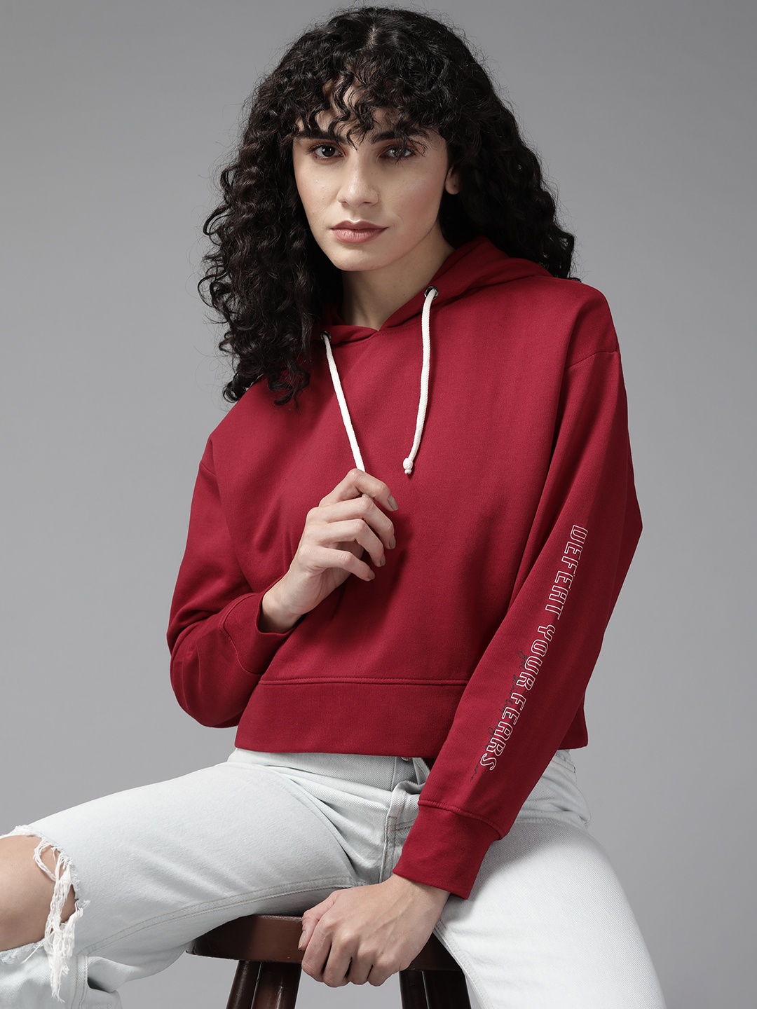 

Roadster Women Maroon Solid Drop Shoulder Hooded Sweatshirt