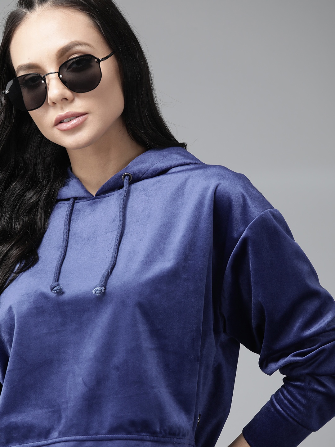 

Roadster Women Blue Solid Velour Hooded Sweatshirt