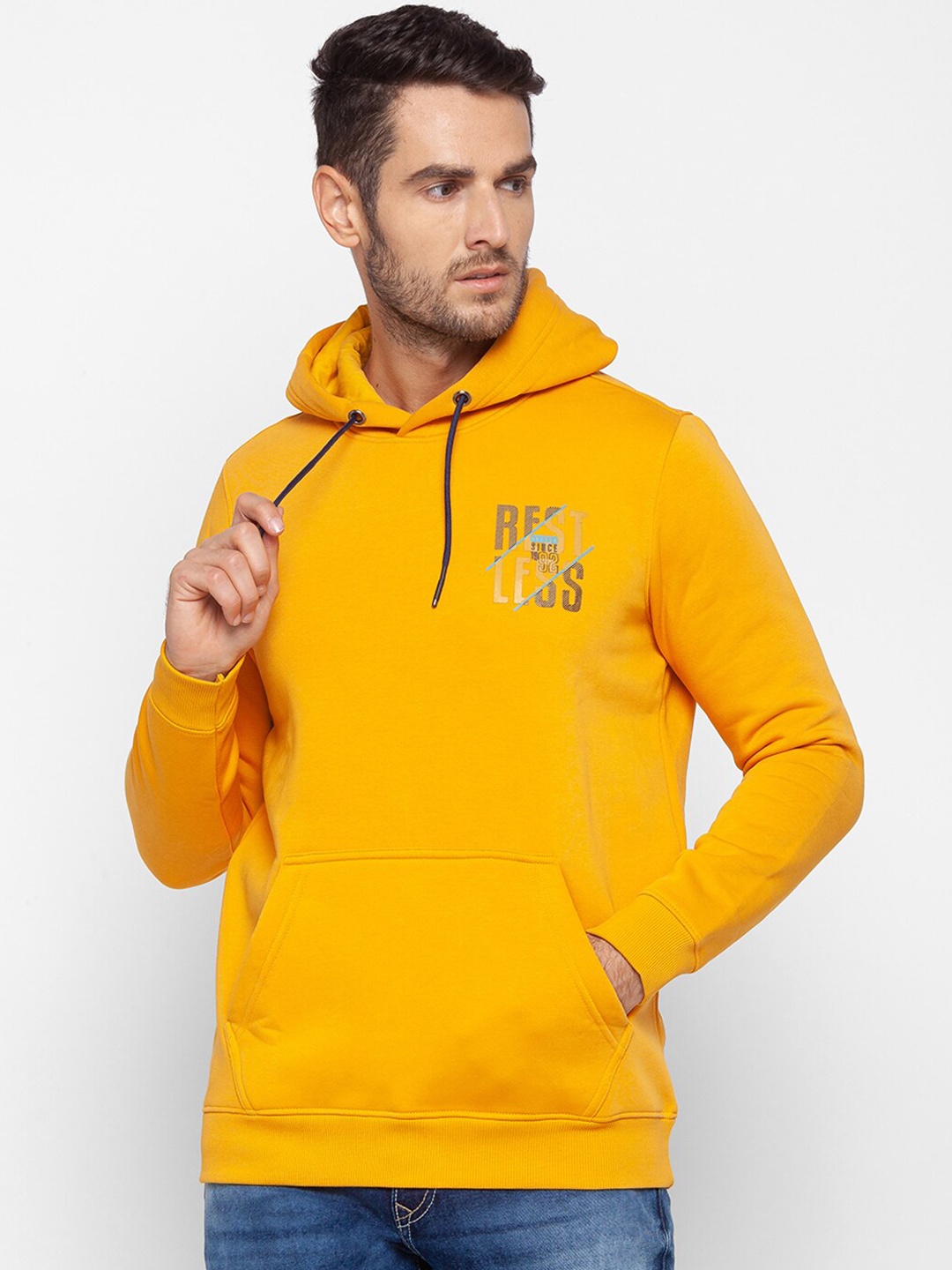 

SPYKAR Men Yellow Sweatshirt