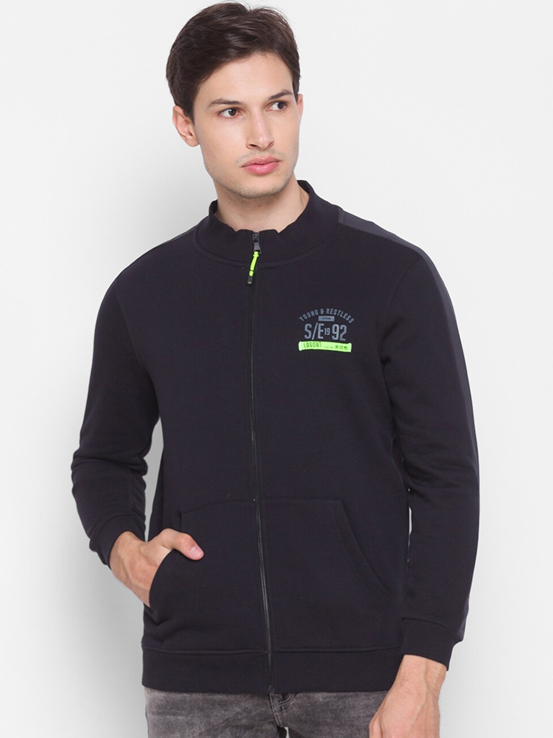 

SPYKAR Men Black Sweatshirt