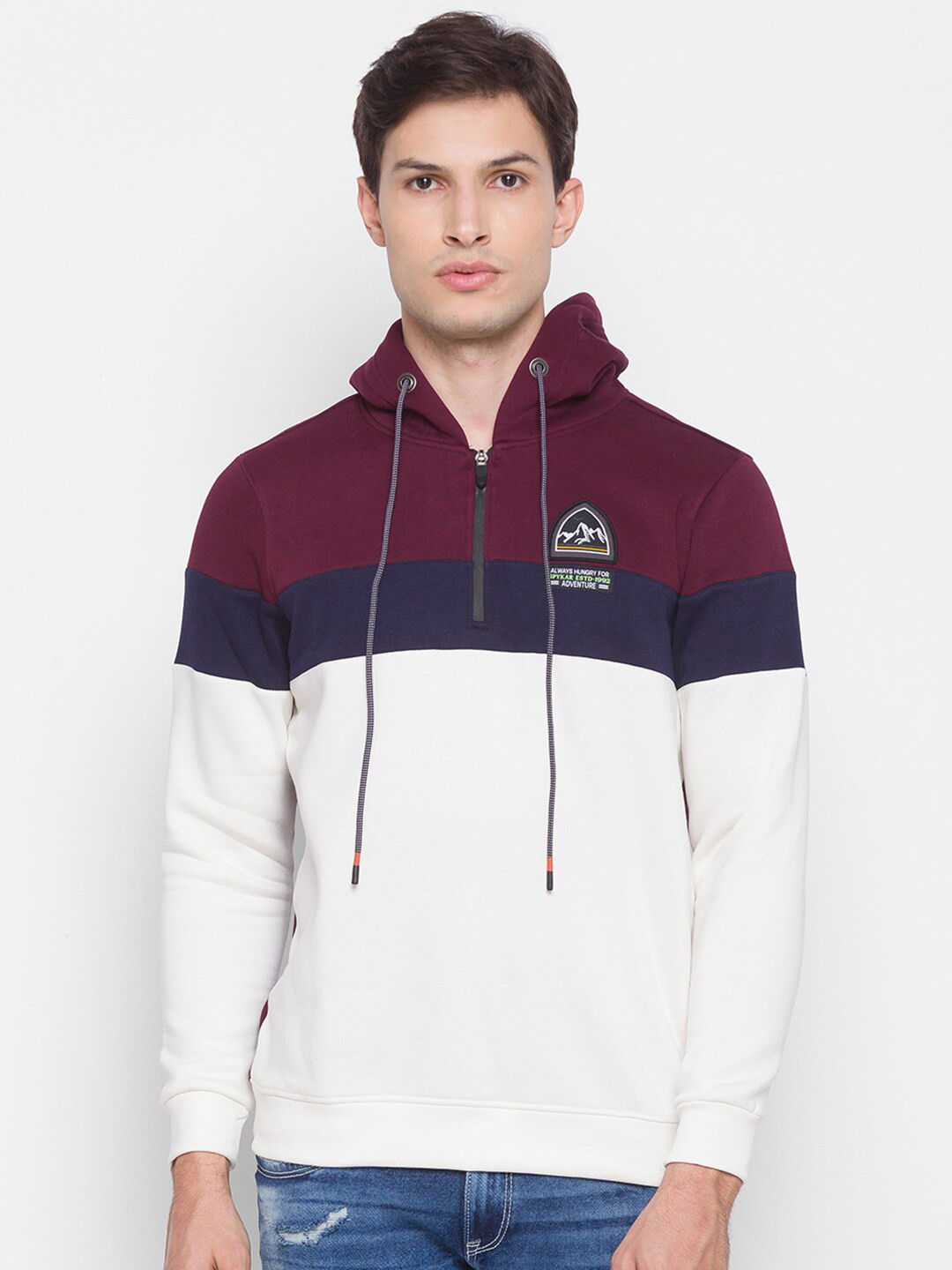 

SPYKAR Men White Colourblocked Sweatshirt