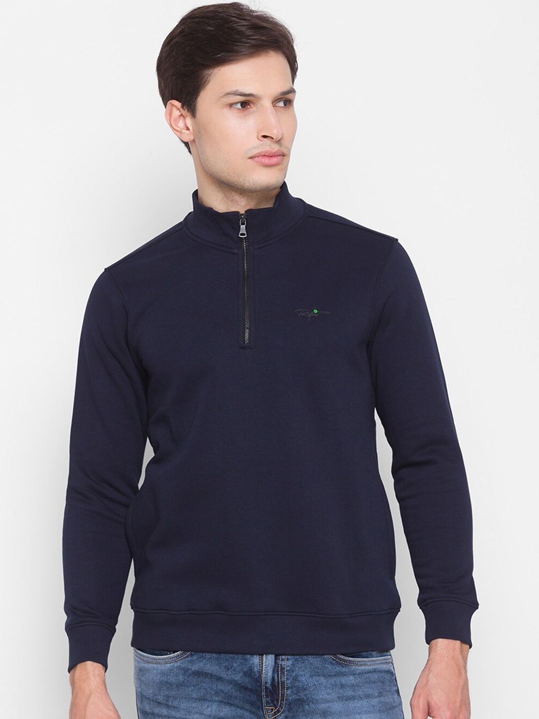 

SPYKAR Men Blue Sweatshirt