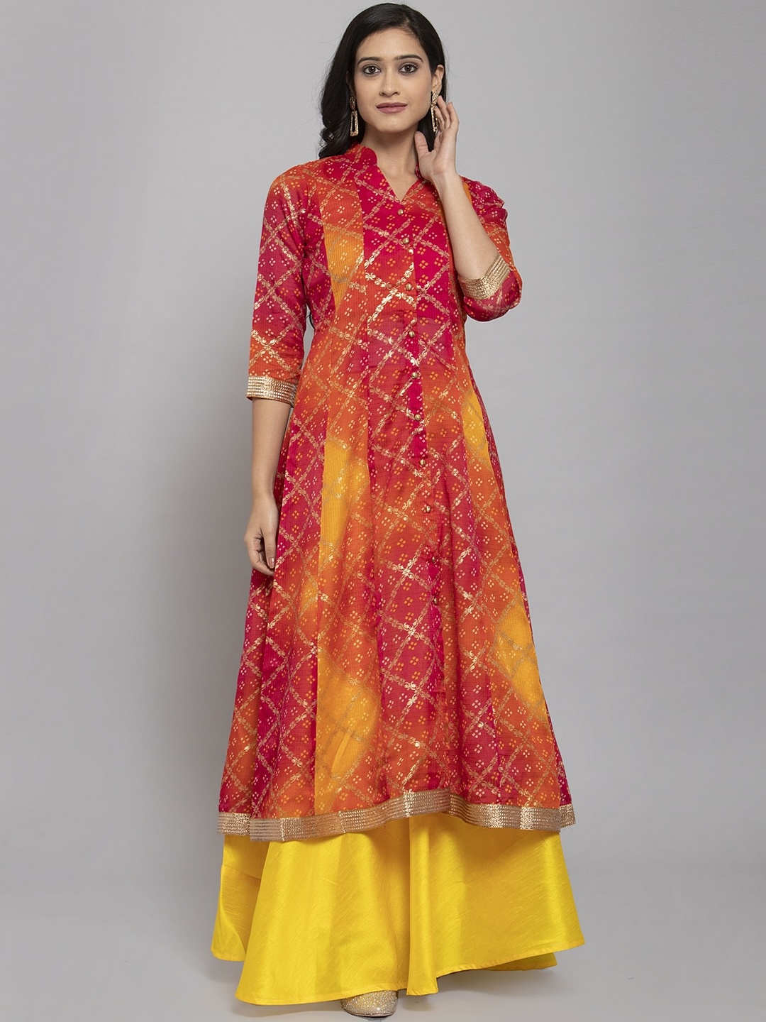 

Get Glamr Women Pink & Orange Bandhani Printed Gotta Patti Anarkali Kurta With Mask